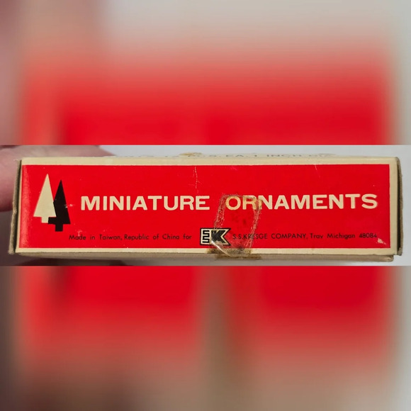 Vintage Box of 12 Miniature Red Glass Ornaments from S.S. Kresge Kmart Pre-1977 - Picture 5 of 6